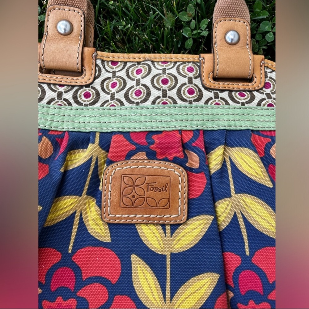Fossil Shoulder Canvas Bag - Picture 3 of 6